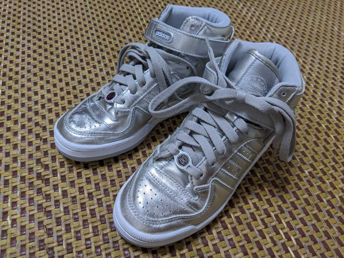 アディダスオリジナルス adidas フォーラム FORUM 22.5cm 25周年 限定 2008年製 レディース スニーカー シルバー 拍卖