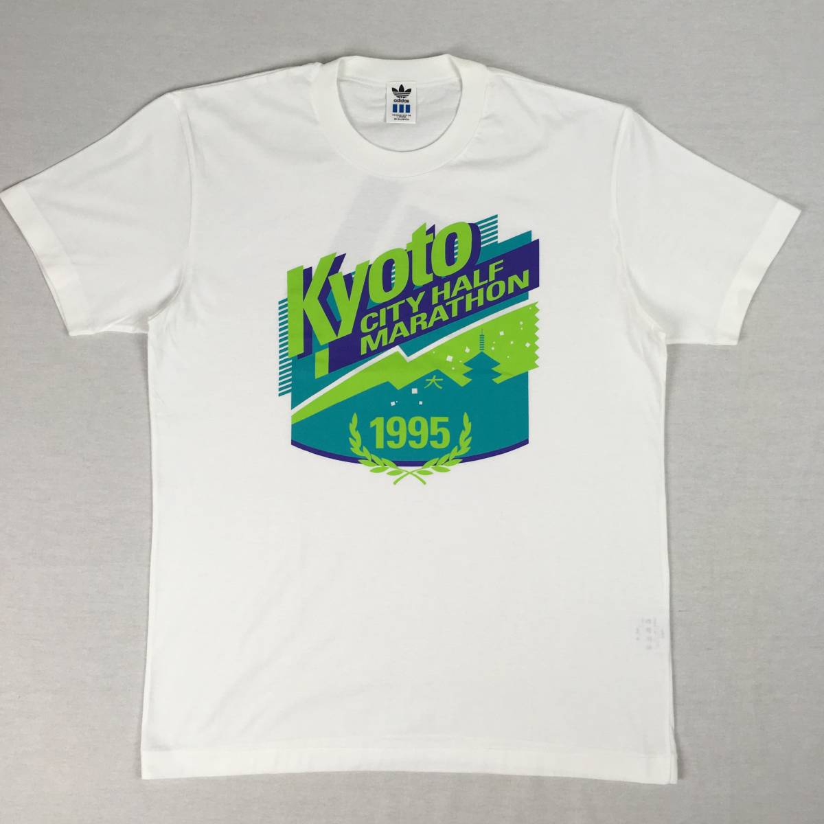 【美品】adidas アディダス Tシャツ 京都シティハーフマラソン 1995年 グラフィック ホワイト Oサイズ デサント拍卖
