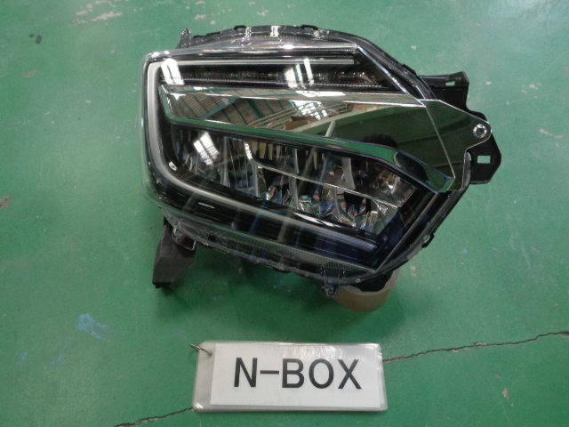 N-BOX カスタム JF3 右ヘッドランプユニット LED 即決 5035拍卖