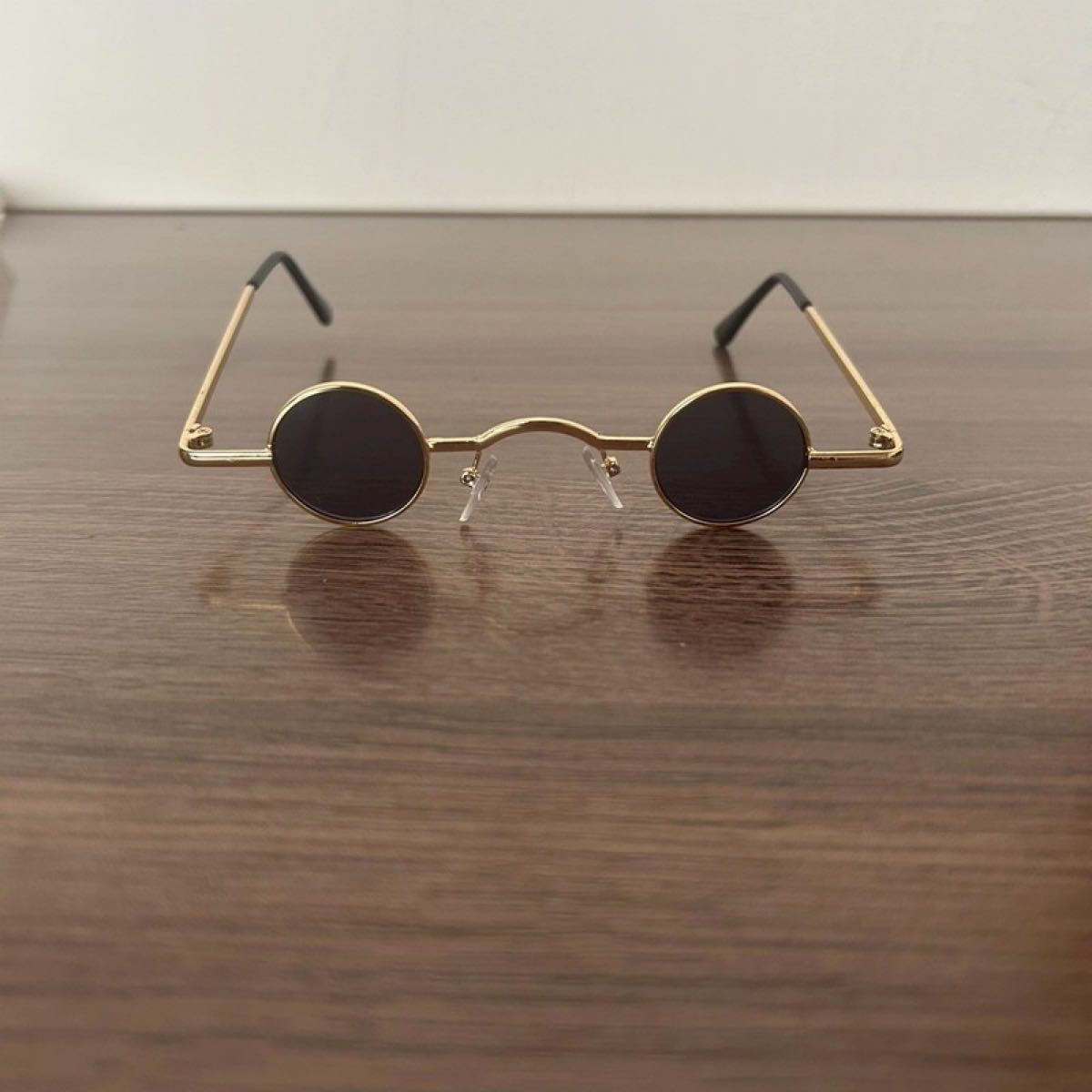 極小ラウンドサングラス ゴールド 丸型 小さい 面白い 韓国系 スチームパンク UVカット おしゃれ ロック クラシック コスプレ レトロ 拍卖