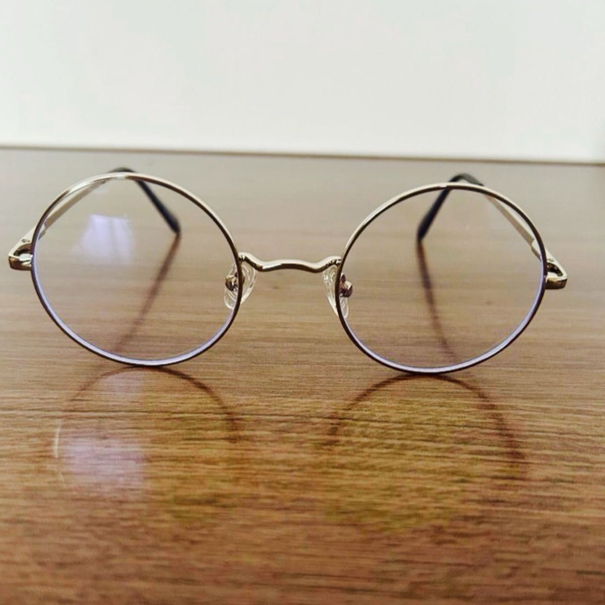 ラウンドサングラス 丸メガネ シルバー クラシック クリアレンズ UV 男女兼用 Y2K 韓国系 レトロ 細フレーム おしゃれ拍卖