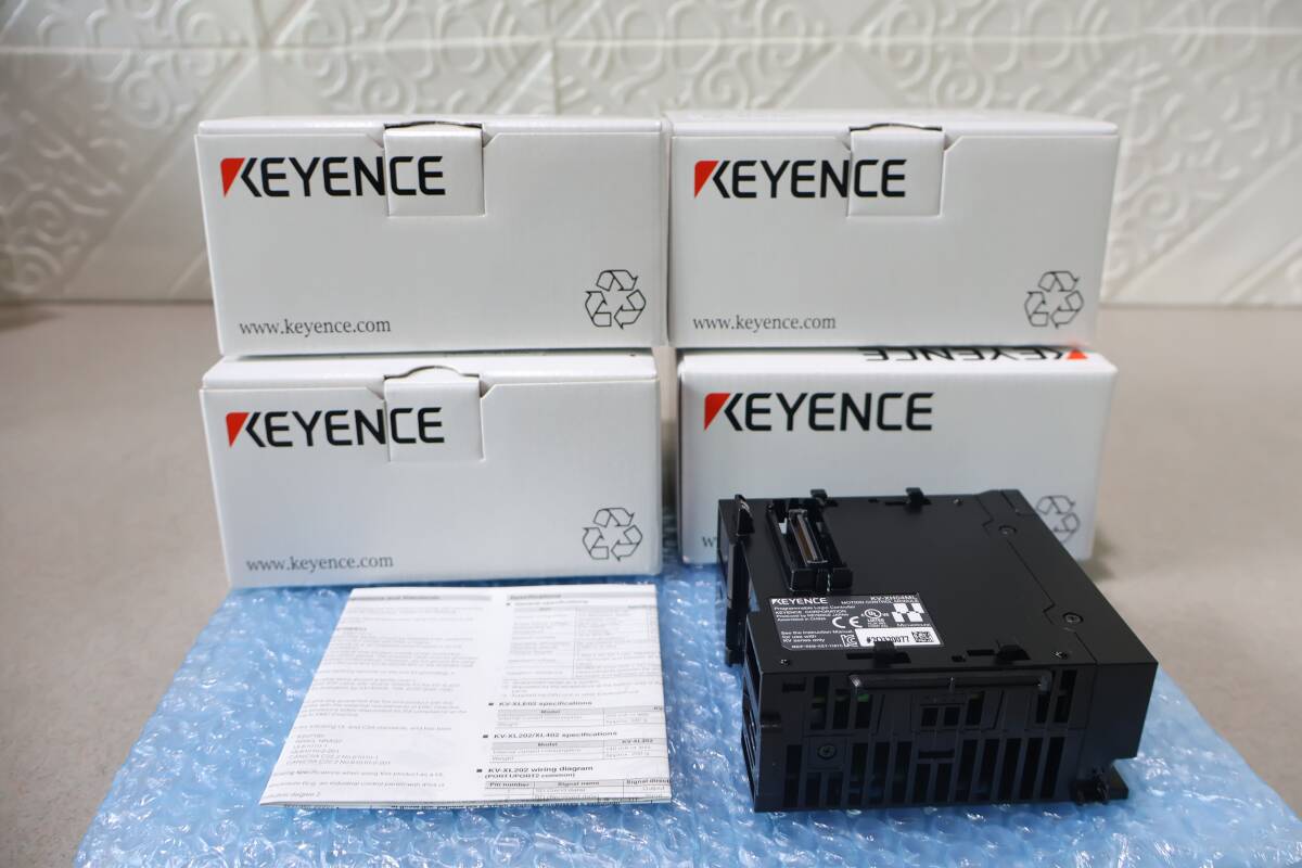 G9383 P【新品・未使用】4個セット KEYENCE KV-XH04ML モーションコントロールモジュール KVシリーズ用 MECHATROLINK対応 中国製 箱付き拍卖