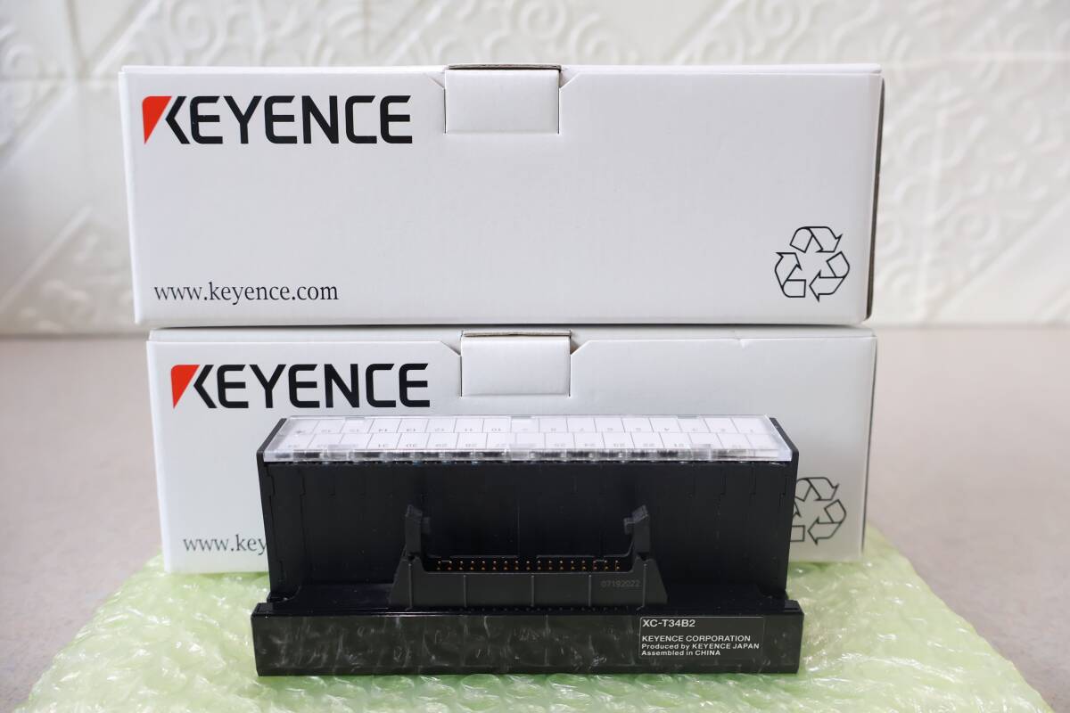 G9384 P【新品・未使用】2個セット キーエンス KEYENCE XC-T34B2 コネクタ端子台 34極 中国製 箱付き拍卖
