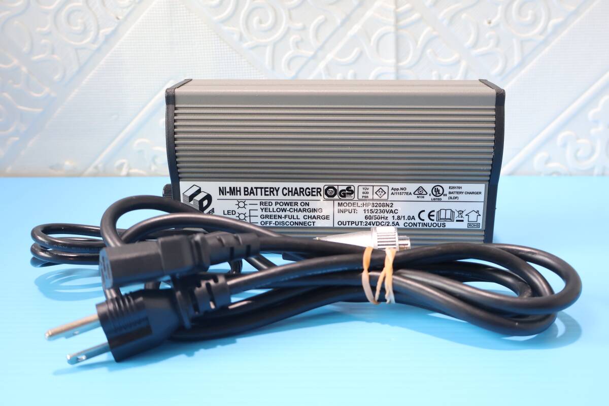 G9783 (4) P CROSSGEAR LBC-3 HP8208N2 ニッケル水素電池専用充電器 Ni-MHバッテリーチャージャー 24V 2.5A 電源コード付き 拍卖