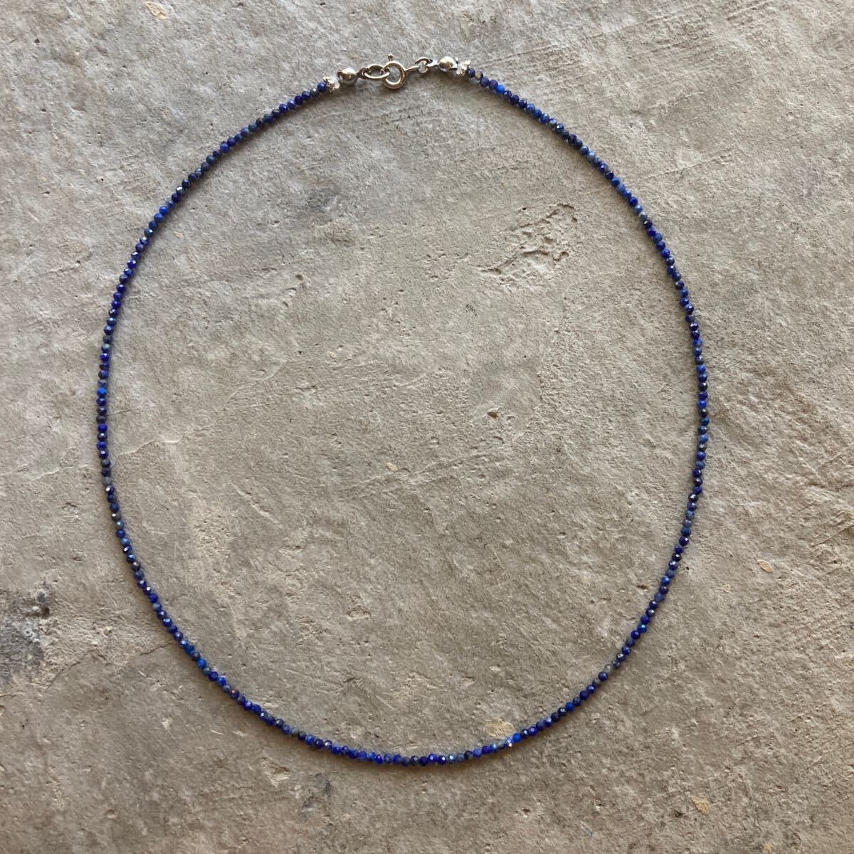 小粒ラピスラズリのシンプルネックレス 天然石 小粒拍卖