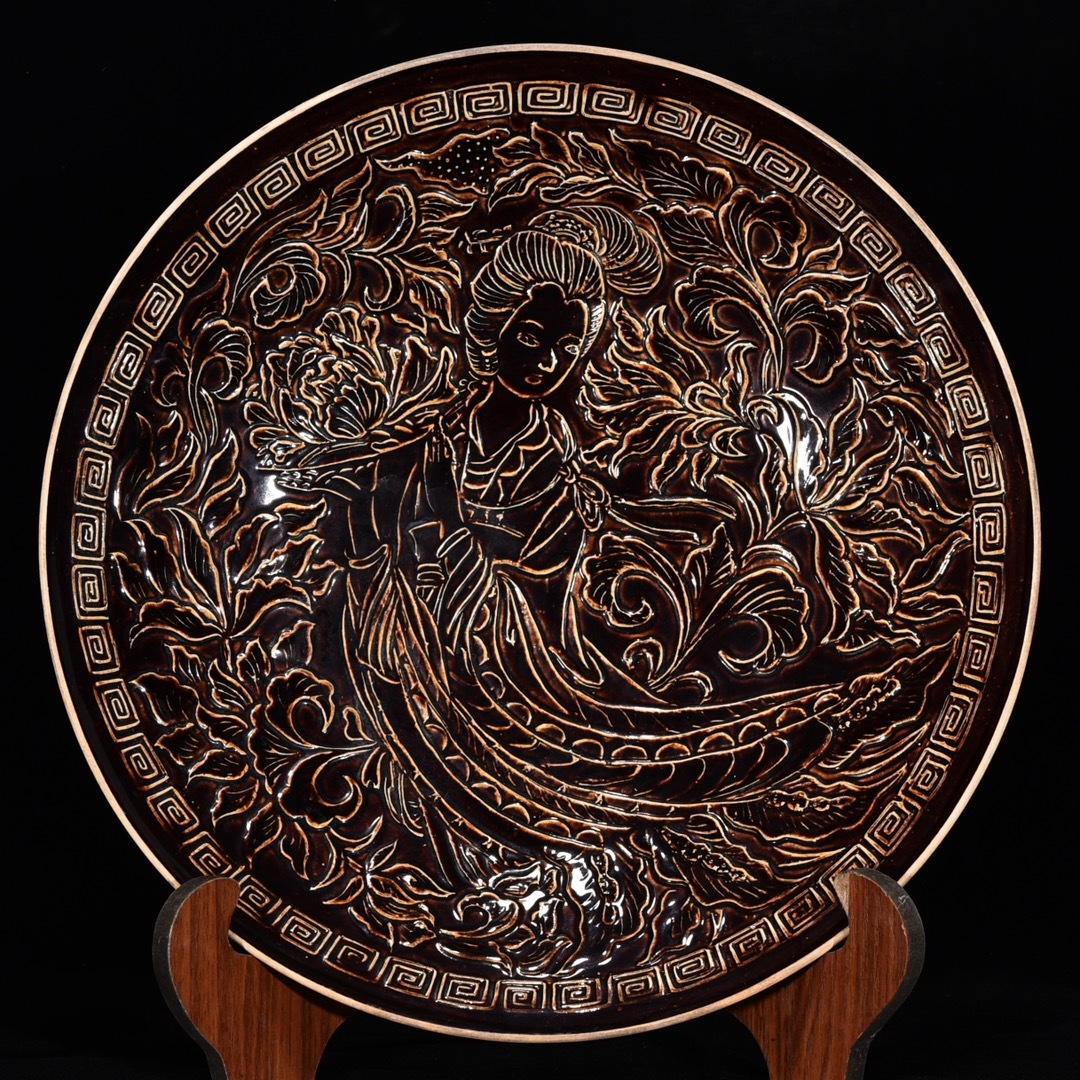 旧蔵 宋 定窯 刻飛天紋碗 陶芸 古陶磁器 中国磁器 極細工 中国古玩 骨董品 古美味 208拍卖