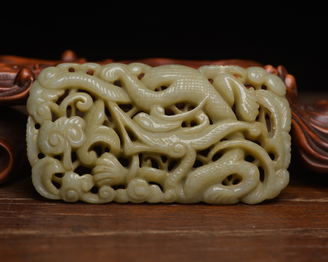 旧蔵 清 和田玉 龍佩 玉質温潤細膩 沁色自然 包漿一流 玉彫 極細工 中国古玩 骨董品 古美味 208拍卖