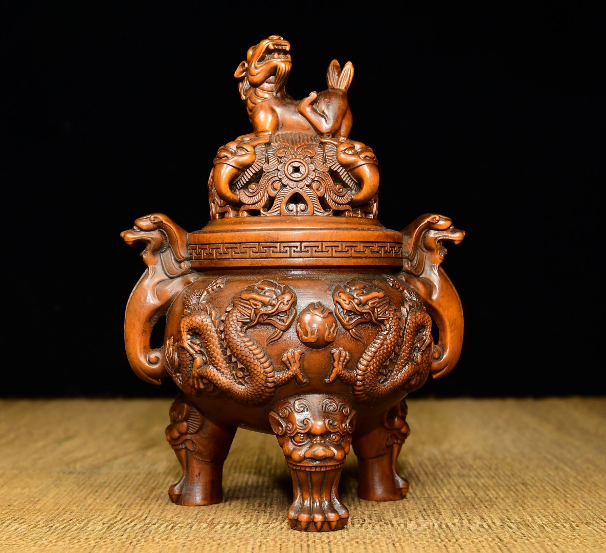 旧蔵 清 木材細密彫 小葉黄楊木 二竜戯珠 香炉 木製 置物 極細工 中国古玩 骨董品 208拍卖