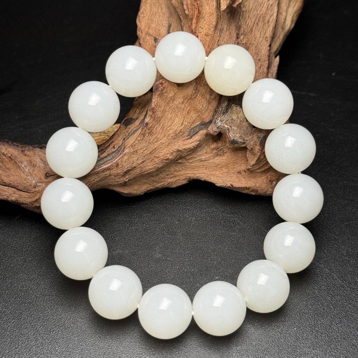 旧蔵 清 玉彫 和田玉 手串 顆顆飽滿 珠圓玉潤 圓圓滿滿 玉質細膩白潤 極細工 中国古玩 骨董品 古美味 208拍卖