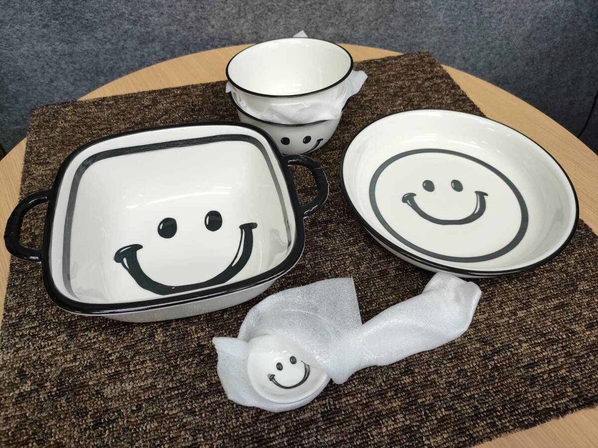 ★陶器 食器 スマイル絵柄 6点セット スマイリー食器拍卖