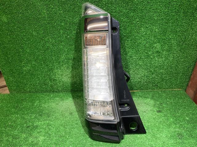 N-BOX DBA-JF2 左テールランプ 33551-TY0-J51拍卖