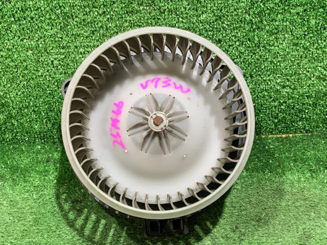 パジェロ LA-V73W ヒーターブロアモーター MR398381拍卖