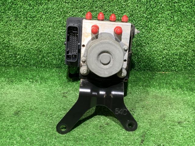 ヴォクシー DBA-ZRR85W ABSアクチュエーター 44050-28530拍卖