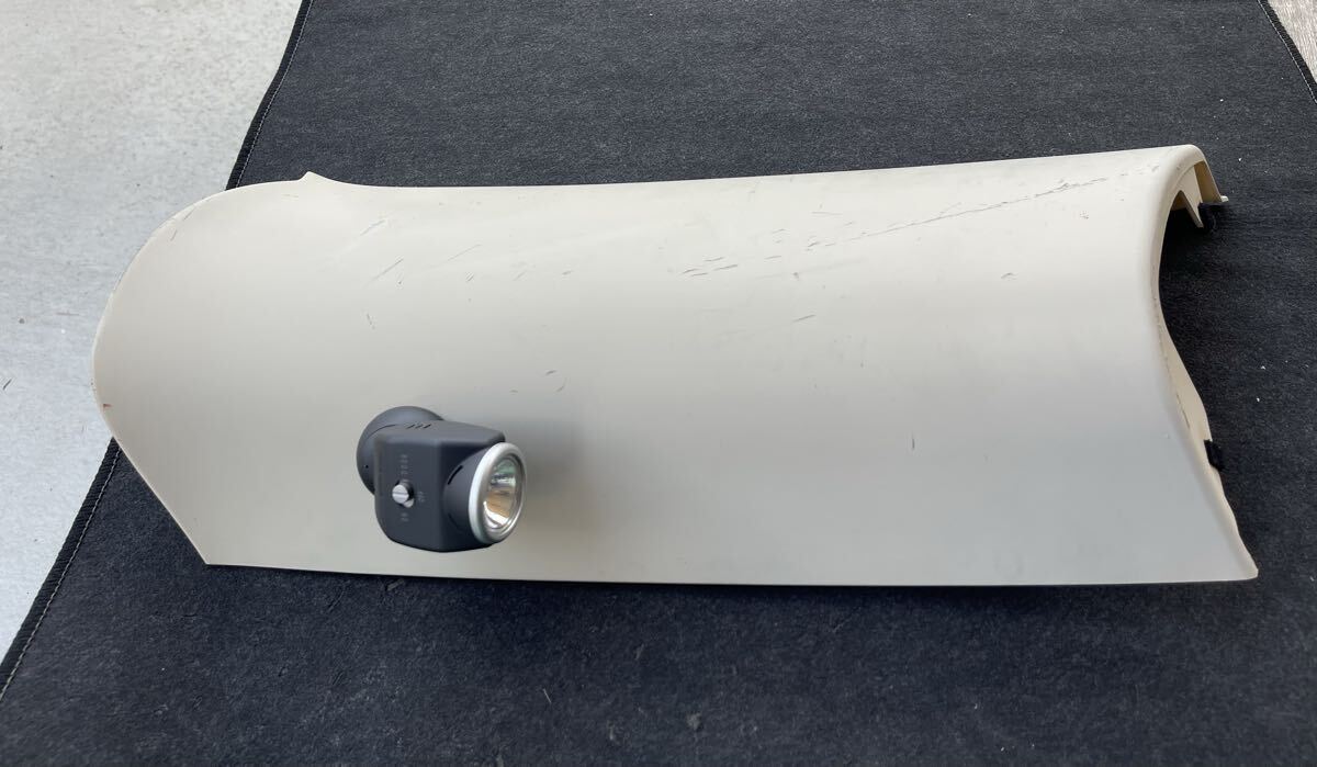 ランドローバー レンジローバー 3rd LM44 2002年 ヴォーグ 右ハンドル L322 Cピラー トリムパネルカバー 内張り 右EMS000061NUG W-7476拍卖