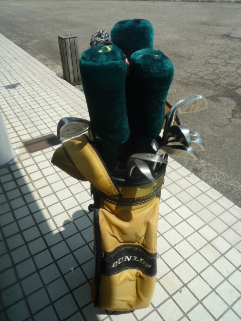 ダンロップ チタン ゴルフクラブ まとめて ゴルフバッグ キャリーバッグ 丸ごと 現状渡し品 同梱不可拍卖