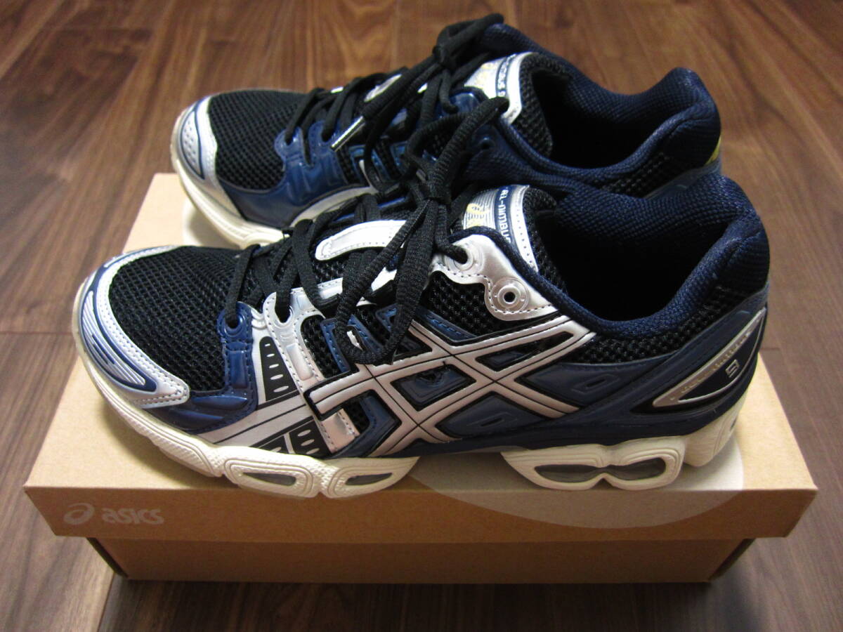 ASICSのGEL-NIMBUS 9 アシックス ゲルニンバス9 BLACK/PURE SILVER拍卖