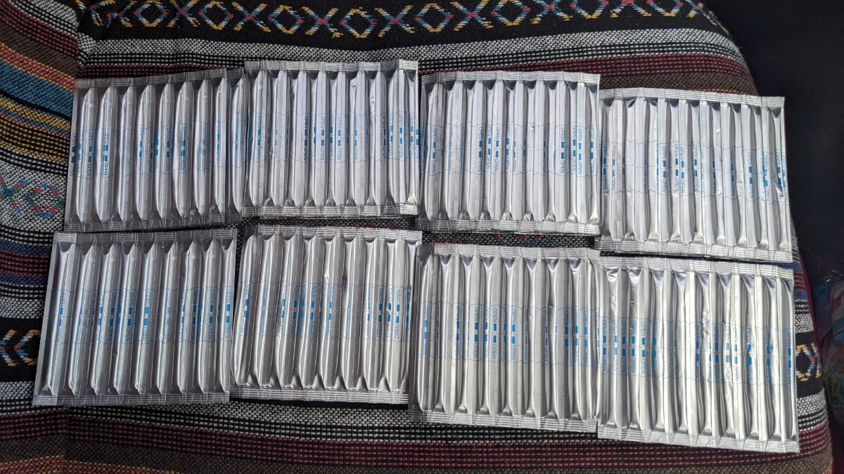 濡れてる綿棒 240本 個包装 iQOS アイコス クリーニング 清掃 電子タバコ 煙草 クリーナー 耳掃除 衛生 メイク直し 掃除 耳拍卖