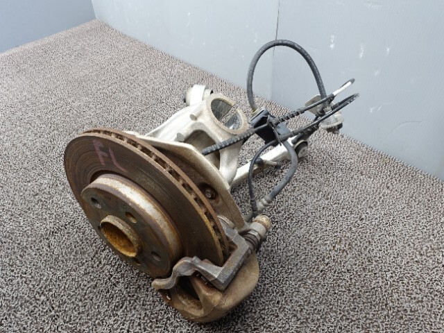 9108 BMW i3 I01 レンジエクステンダー 1Z06 フロントナックル左 ロアアーム付 キャリパーローター付 (L3-1)拍卖