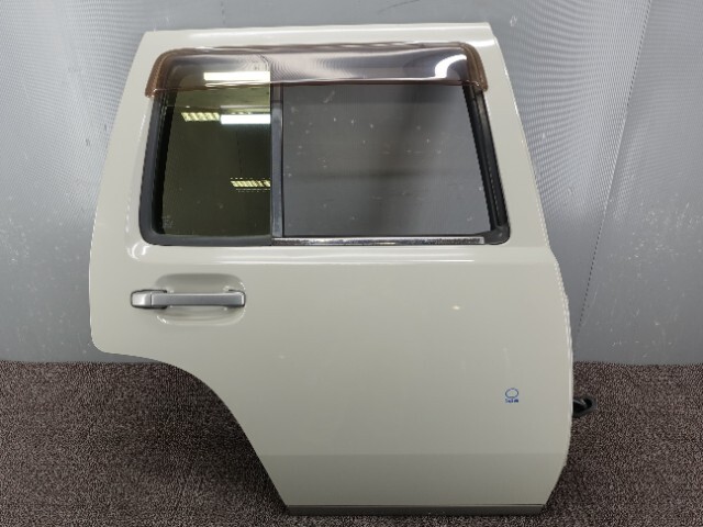 9131 ニッサン ラシーン RFNB14 リアドア右 リヤドア右 KP0 (G2-3)拍卖