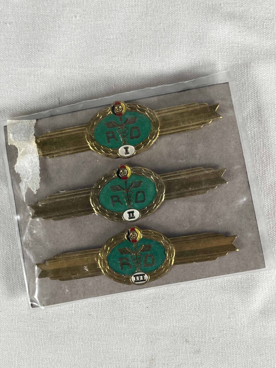 実物 東ドイツ 東ドイツ軍 NVA DDR 各軍 職務章 各所属 傷あり 中古品 放出品 東独 DDR 複数出品 K'拍卖