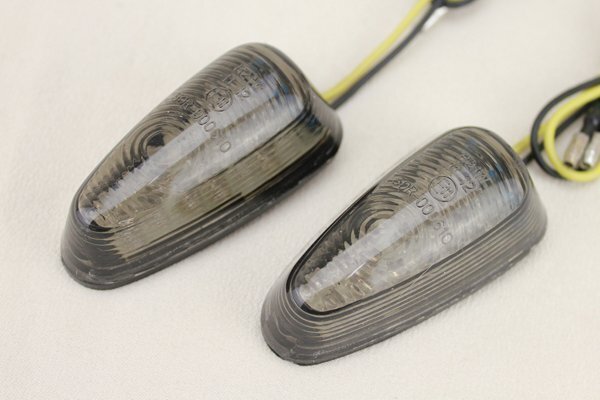 送料格安 貼り付けエアロLEDウインカー スモーク 2個セットCBR600RR VFR800 CBR1000RR CBR1100XX VFR750F VFR400R VTR1000F拍卖