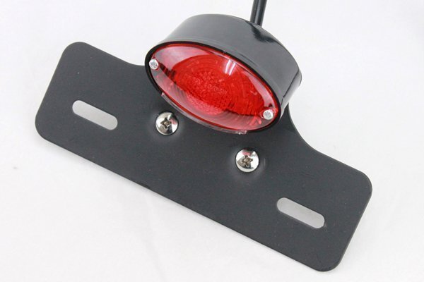 LEDテールランプ/ナンバーステー 黒/赤 SR400 ドラッグスター400 ビラーゴ250 トリッカー XS250 XS650 TW200 TW225 SR500拍卖
