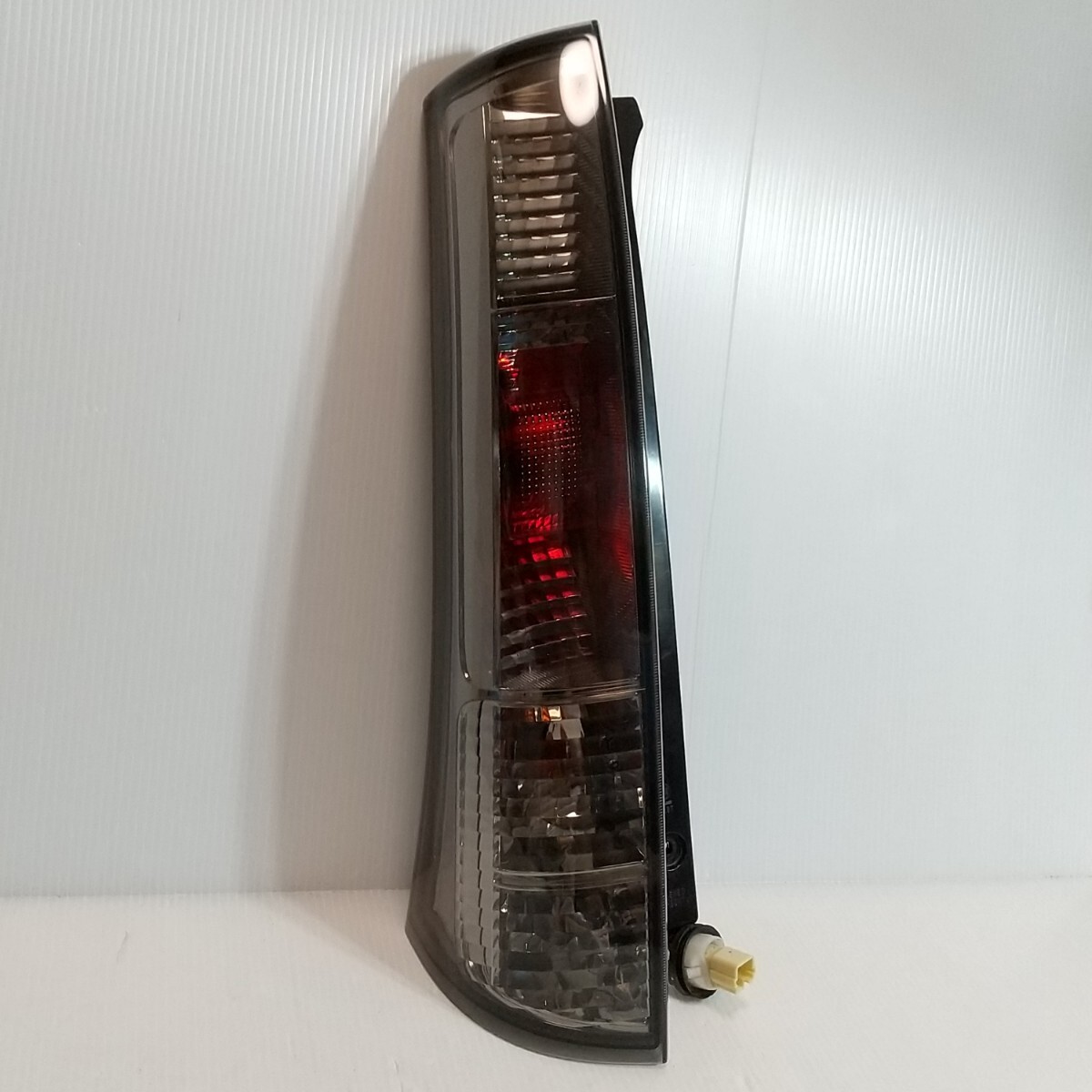 ニッサン ルークス DBA-ML21S 左 テールランプ ZLY トーカイデンソー 35603-82K1 パレット拍卖