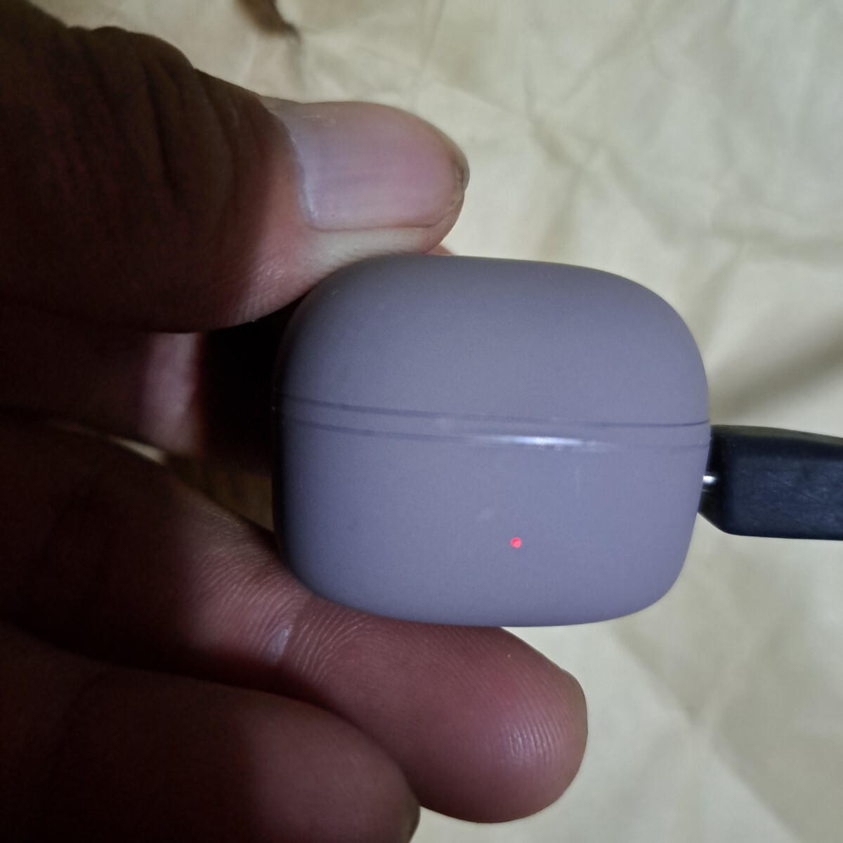 スリコ 3COINS TWS Q8-KYK ワイヤレスイヤホン ケースのみ 充電器 イヤホンケース 充電ケース拍卖