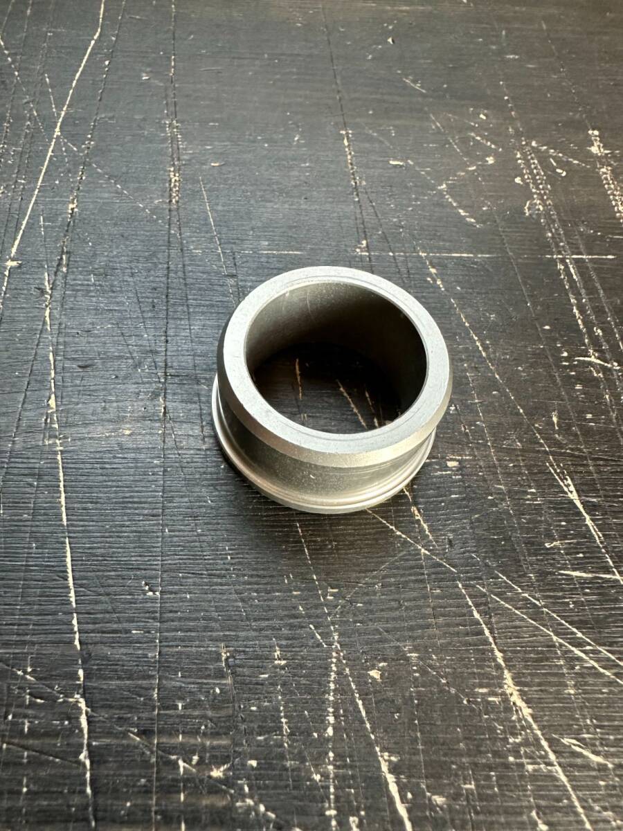 スズキ 純正 バンディット1250S バンディット1250F スペーサ リヤアクスル ライト Spacer rr axle r 64741-49G00-000 未使用 SUZUKI拍卖