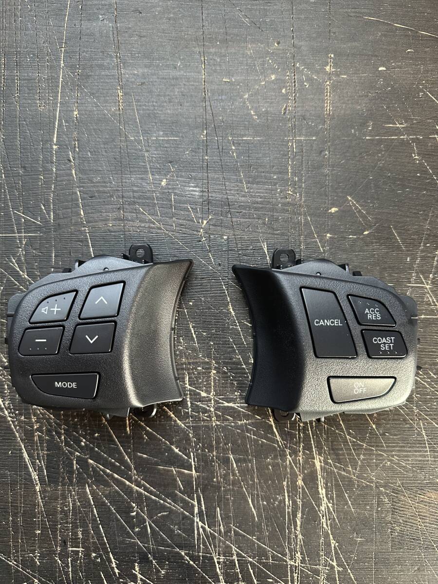 ミツビシ 純正 ランサーエボリューション 10 ステアリングスイッチ Steering Wheel switch 8701A193 8602A016Mitsubishi 三菱 未使用拍卖