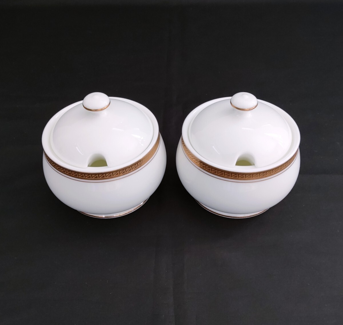 Noritake 金彩 シュガーポット 2点セット 調味料入れ ホワイト【中古品】xy521516 拍卖