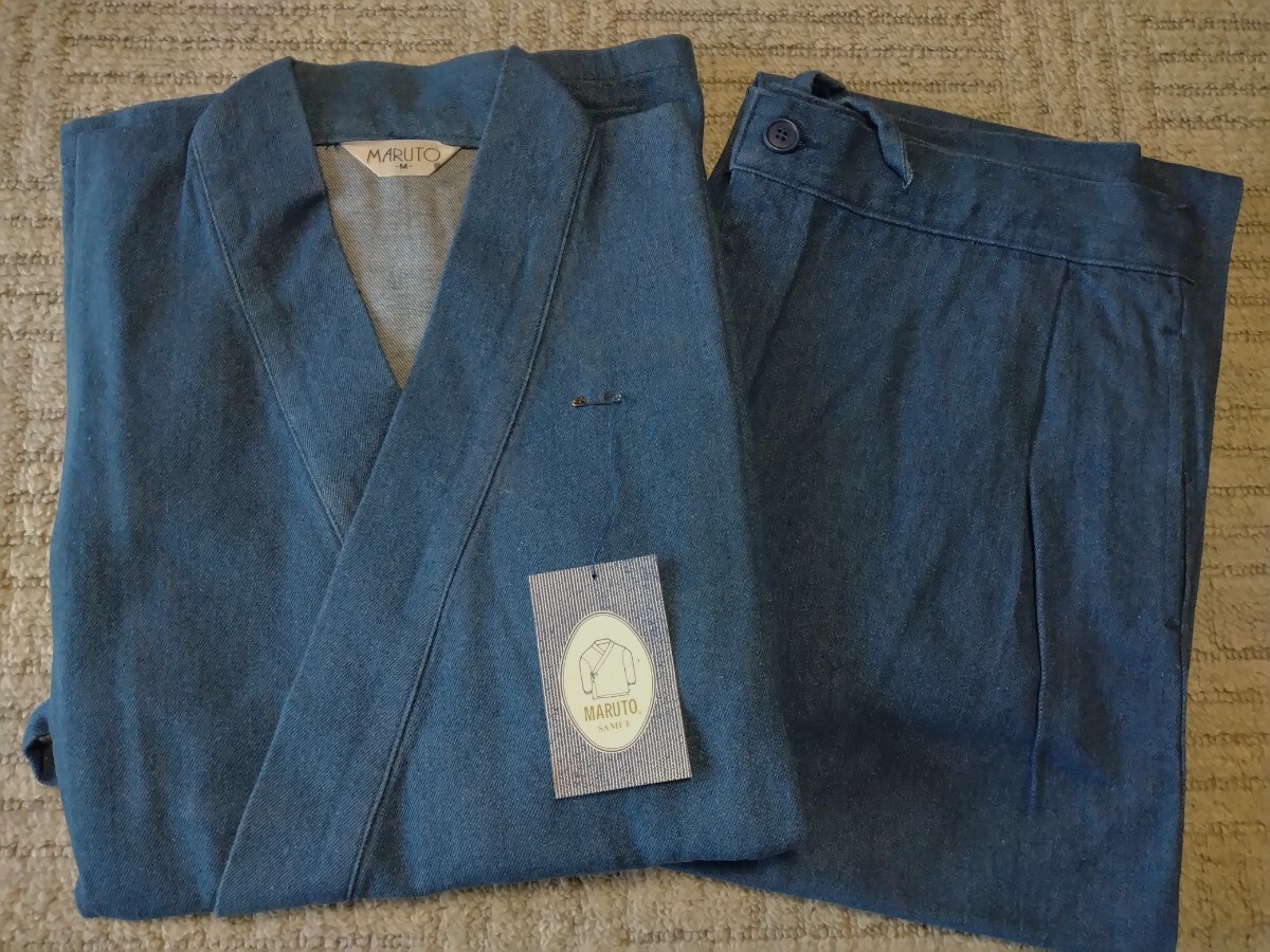 岡山 井原 日本製 藍の里 デニム 作務衣 上下セット Mサイズ 綿100% 最高級 和装 和服 甚平 法衣 袈裟 仏教 装束 仏具 威儀 職人 502拍卖