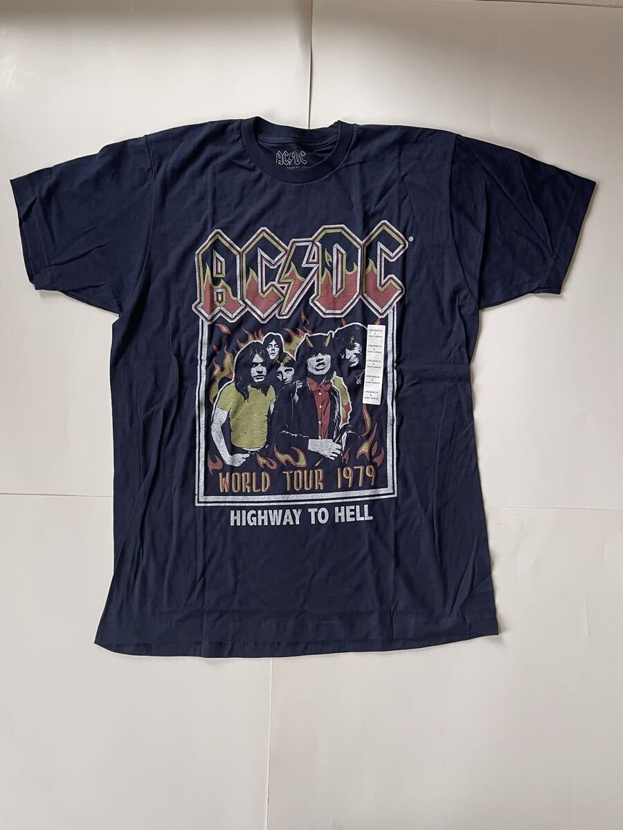 AC/DC Tシャツ 新品 Mサイズ 半袖 ネイビー バンドTシャツ エーシー・ディーシー 直輸入 バンT Tシャツ 拍卖