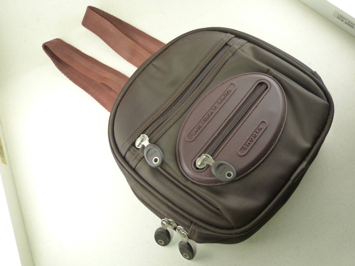 ★☆ベネトン 小型リュック ナイロン 「SMOOTH」 茶色 未使用品☆★拍卖