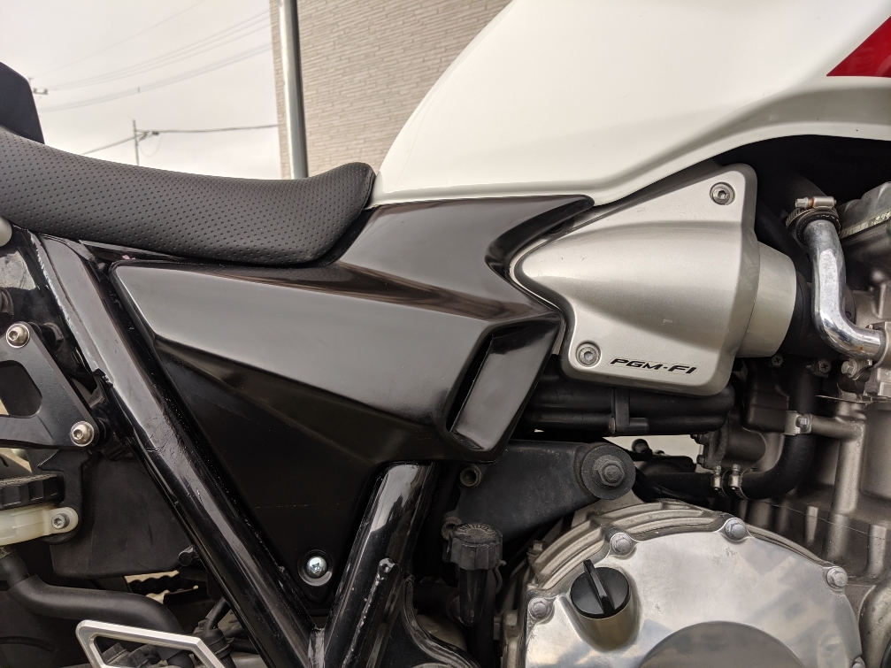 CB1300SB SC54 前期 ダクト入りサイドカバー 拍卖