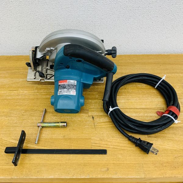 【ジャンク品】5633CBA makita 電子丸ノコ 電動工具 DIY※2400010552762拍卖