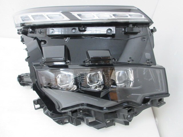 【即決有】トヨタ ヴォクシー 90 MZRA90W MZRA95W ZWR90W ZWR95W 純正 右 ヘッド ライト 3眼 LED ICHIKOH V1-4 打刻 V8 (B045521)拍卖
