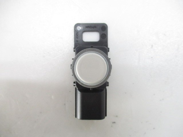 【即決有】 ホンダ アコード CY2 純正 ソナー センサー 39680-3V0-A111-M1 ホワイトパール (B045914)拍卖