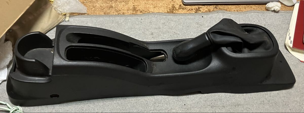 愛知 車外し☆マーチ K12 12SR センターコンソール MT車用 傷・汚有 ドリンクホルダー蓋欠品有 現状品 5MT 車検 日産 純正拍卖