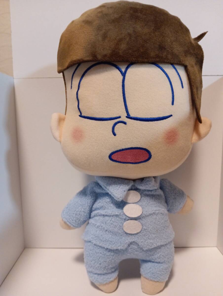 おそ松さん おやすみ6つ子・BIGぬいぐるみ −おそ松・カラ松−拍卖