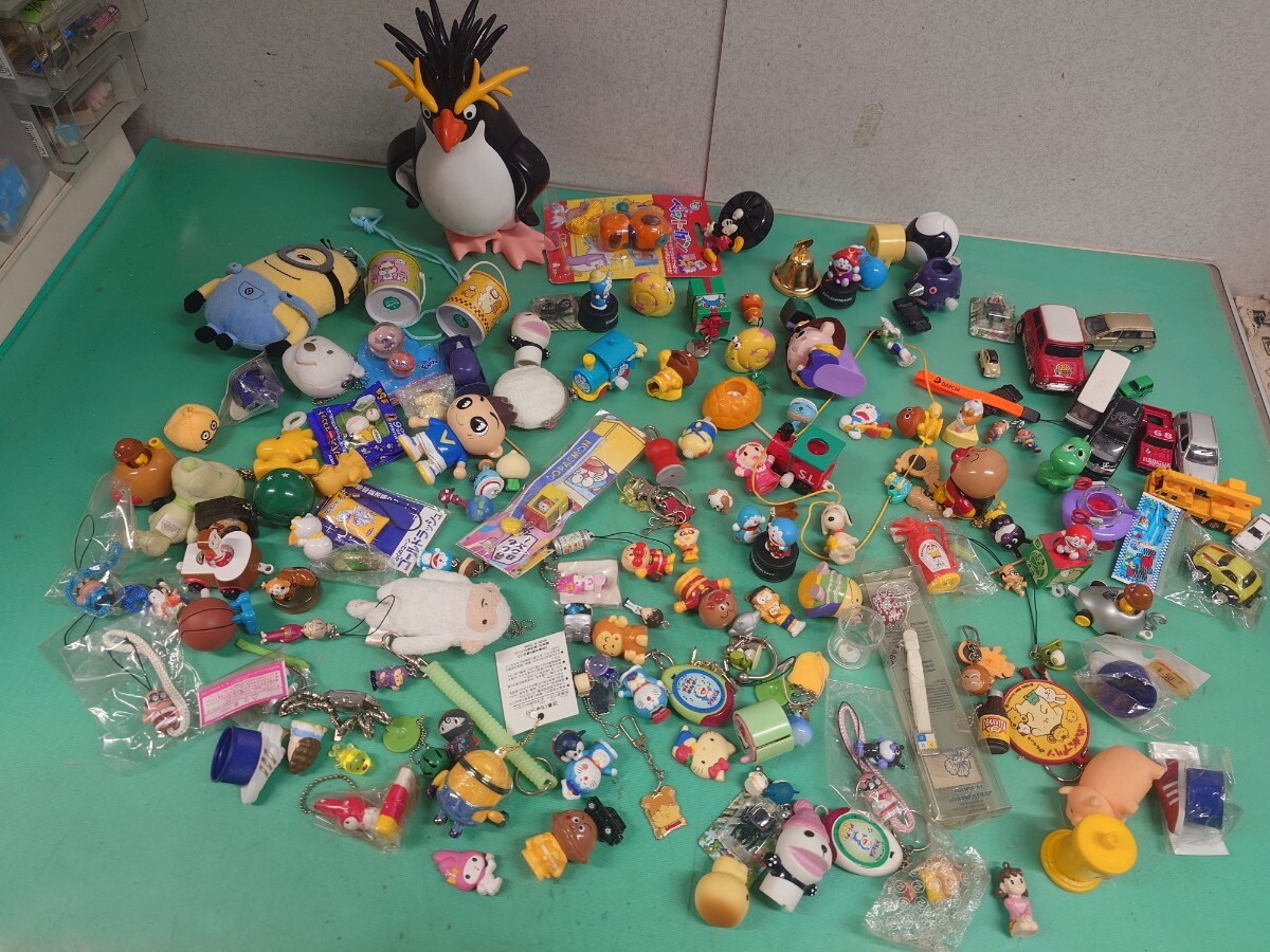 ● 大量 まとめ トミカ/アンパンマン/ドラえもん/おじゃる丸/バカボン/クレヨンしんちゃん/マイメロ/ポムポムプリン/ポケモン 他 グッズ ③拍卖