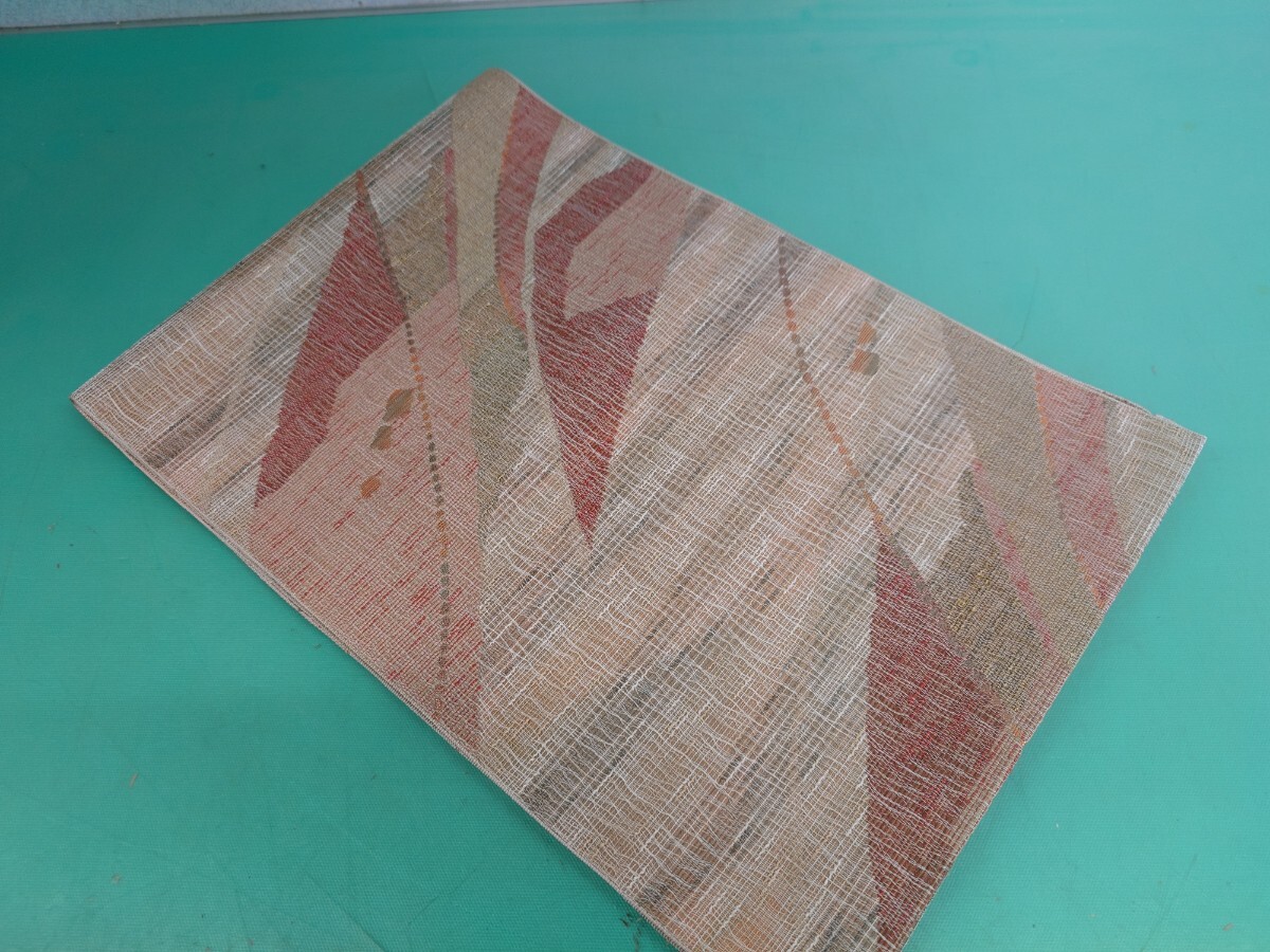 ● 94 暖色系 上品で華やか 斬新 幾何学的 な 柄 とても 美しく 素敵な 六通 一重 帯 名古屋帯 中古 ③拍卖