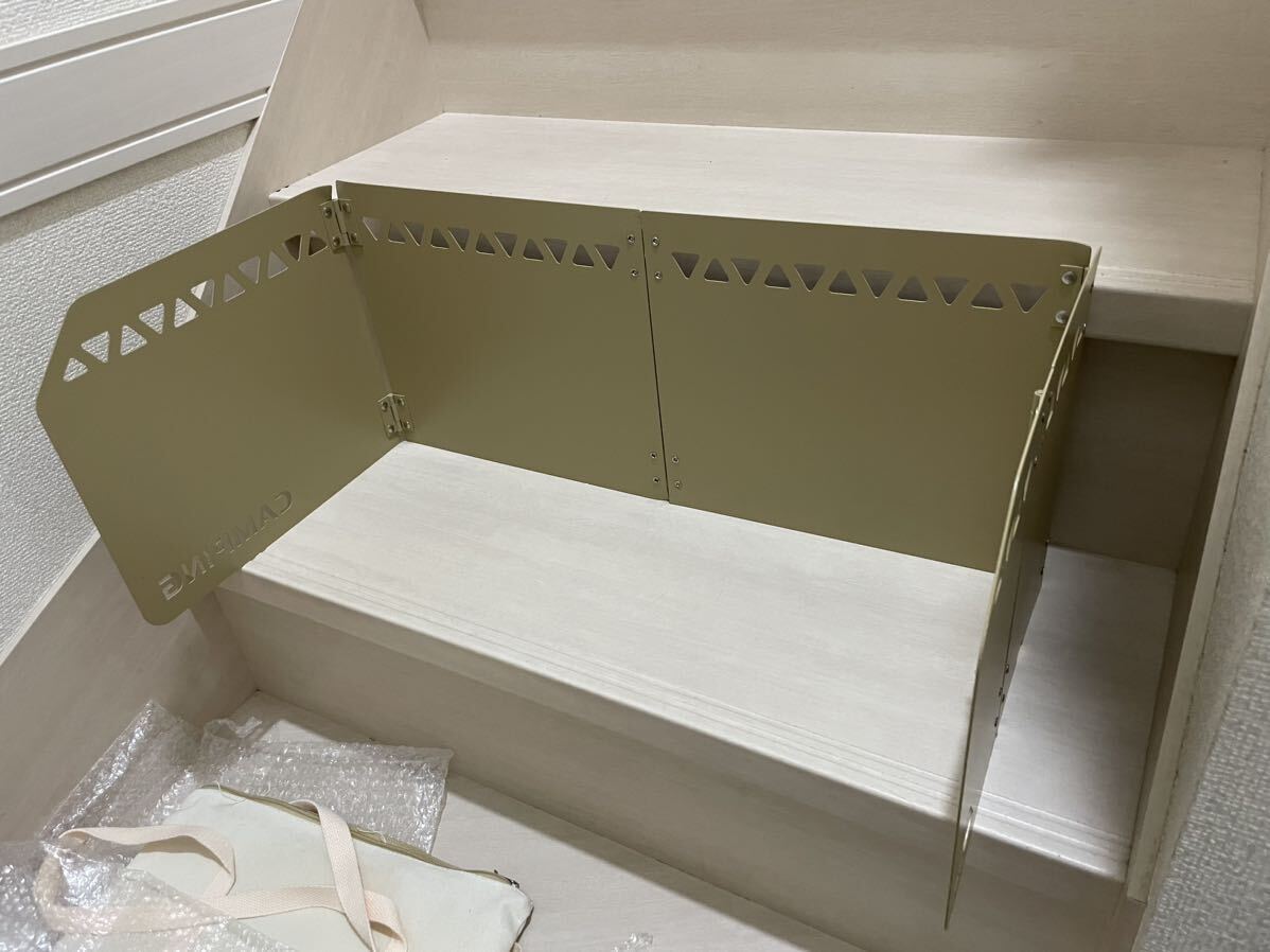 新品未使用 風よけ インドスクリーン 収納付き リフレクター 折りたたみ キャンプ バーベキュー拍卖