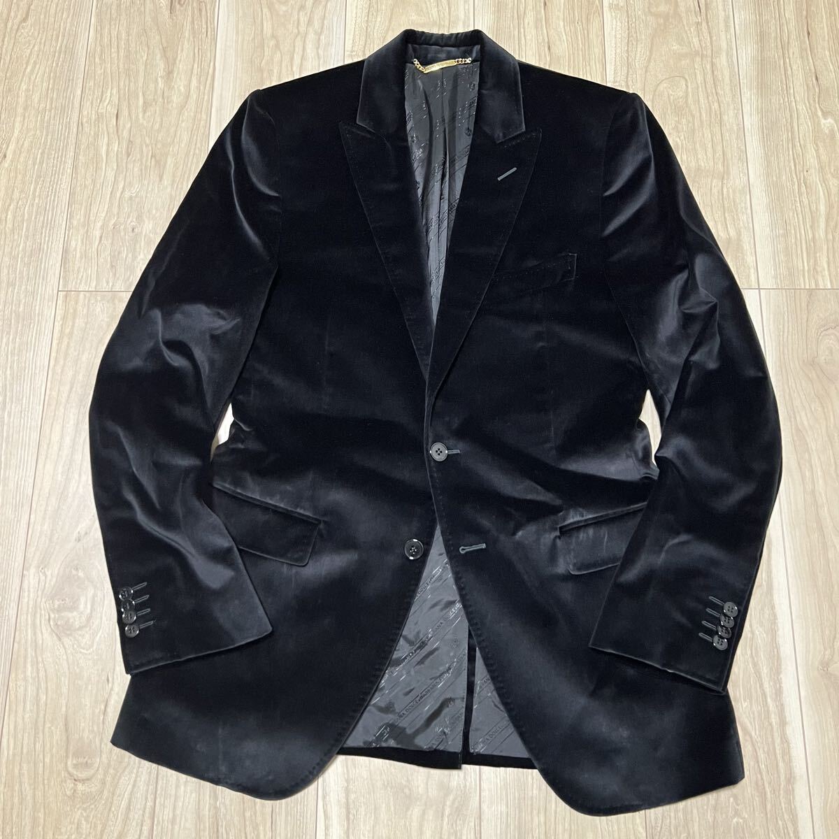 高級★美品 DOLCE&GABBANA ドルチェアンドガッバーナ 黒 ブラック ベロア ベルベット テーラードジャケット ブレザー メンズ LUXURY R-7947拍卖