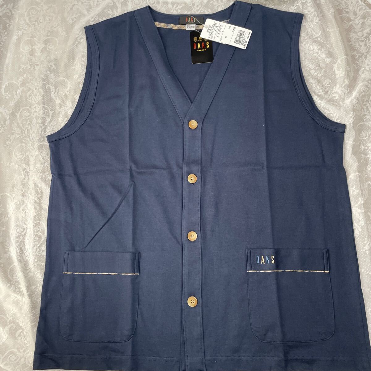 新品 ダックス DAKS ベスト Lサイズ 紺拍卖