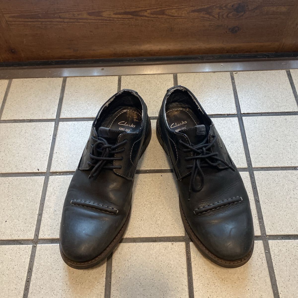 ゴアテックス仕様 クラークス メンズ レザーシューズ 革靴 黒 UK7/26㎝拍卖