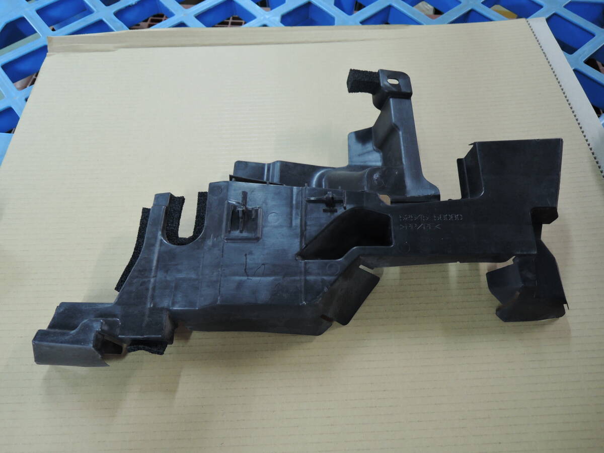 AGH30W アルファード 純正 フロントバンパー サイドシール 52545-58080 RH ヴェルファイア 30系 T-0015拍卖