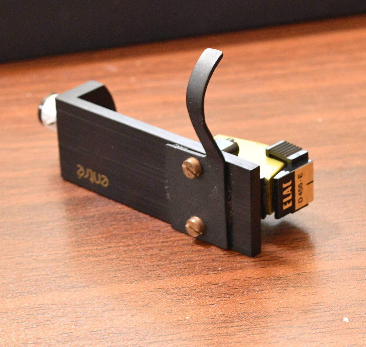 ELAC D-455-E MMカートリッジ  ヘッドシェル付き 動作良好拍卖