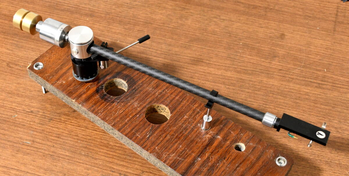 オフセット角ゼロのピュアストレート・トーンアーム アーム長さが選択可能 カーボンファイバー・パイプ拍卖