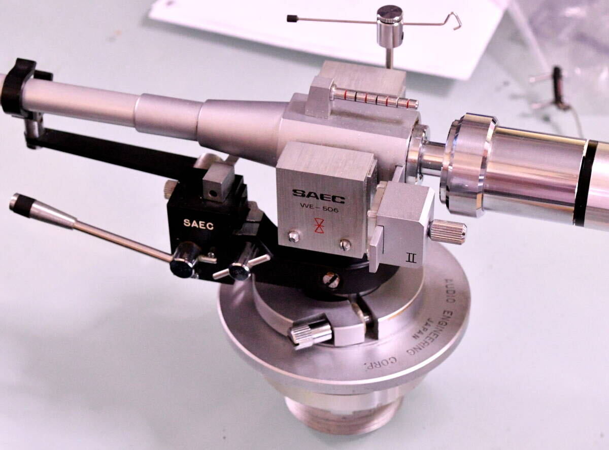 SAEC WE-506/30トーンアームの専用のアームレストとリフターのセット 動作良好拍卖